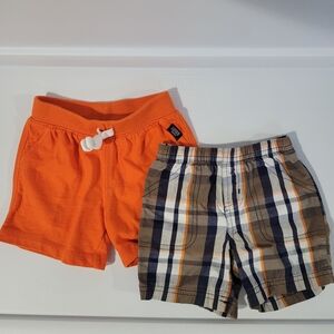 2 Pairs of Carter's Shorts Size 12M